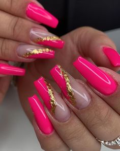 Pink And Blue Nail Art, Trendy Nail Colors, Diagonal Nails, Acrylic Nails Pink, Summer Nails Ideas, Nail Pink, Neon Acrylic Nails, Unghie Sfumate, Blue Nail Art