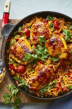 A cast iron casserole dish containing orzo cooked with tomatoes and browned chicken thighs, plus parsley. Pan Pork Chops, Keto Pork Chops, Orzo Recipe, Red Curry Chicken, Harissa Chicken, Crispy Chicken Thighs, Orzo Recipes, Ground Chicken Recipes, Bbc Food