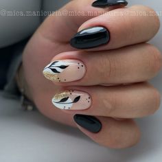 Black Biab Nail Art, Nail Art Designs For Round Nails, Black Nail Designs For Short Nails, Easy Nail Polish Ideas, Nail Polish Ideas Easy, Easy Nail Polish, Belle Nails, Nail Polish Ideas