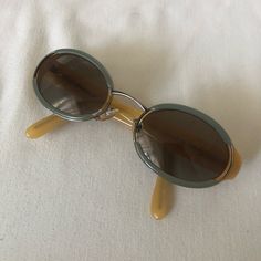 Stunning Vintage Glasses! Mustard And Sage Green In Color! Would You Like Free Shipping For This Item? Follow Me On Instagram @_thriftedbycynthia And Dm Me On Instagram If You Are Interested In Purchasing Or Have Questions About An Item. Emma Chamberlain Sunglasses, 60s Sunglasses, Vintage Balmain, Knick Knack, Vintage Glasses, Oval Sunglasses, Vintage Sunglasses, Accessories Vintage, Sunglasses Vintage