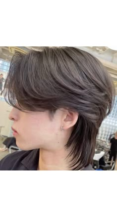 Curtain Mullet, Fluffy Mullet, Shag Undercut, Hairstyle Middle Part, Mens Hair Cut, Undercut Mullet, Wolf Cut Short, Undercut Hairstyles Women, Hair Cut Guide