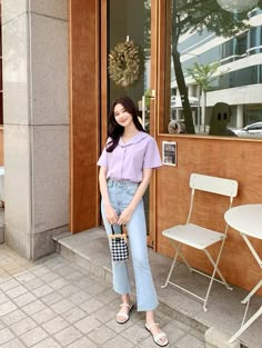 Girlie Outfits Korean, K Fashion Casual, Kuliah Outfit, Korean Spring Outfits, Celana Kargo, Smart Casual Women Outfits, Cotton Pants Women, Fashion Sketches Dresses