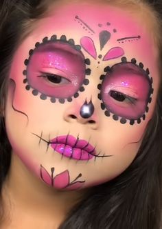 Muertos Makeup, Sugar Skull Artwork, Skull Artwork, Dia De Muertos, Sugar Skull, Halloween, Makeup, Make Up