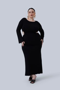 Gabrielle Maxi Black - Gia IRL Plus Size Boutique – GIA/irl Black Denim Skirt Outfit, Plus Size Stores, Plus Size Chic, Denim Skirt Outfits, Outfit Collage, Black Denim Skirt, Plus Size Boutique, Plus Size Maxi, Plus Size Fashion For Women