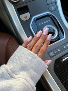 Lilac Natural Nails, Milky Lavender Chrome Nails, Glazed Lilac Nails, Milky Chrome Lilac Nails, Dusty Lilac Nails, Lavender Milk Nails, Bubble Gum Chrome Nails, French Nails Lavender, Homecoming Nails Purple