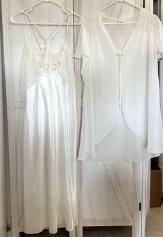 Avon Intimates 2Pc Lingerie Maxi Slip Dress Lace Pearls & Sheer Cover 1X VTG 90s White Sheer Slip Dress For Evening, White Sheer Evening Slip Dress, Sheer Vintage Slip Dress, White Sheer V-neck Slip Dress, Slip Dress Lace, White V-neck Sheer Maxi Dress, Womens Lingerie, Lace Slip Dress, Maxi Slip Dress