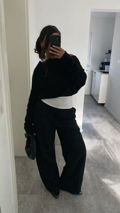 casual chic style, parisian sstyle, classy style, casual outfit, scandi style, Scandinavian style, it girl style, Winter Business Casual Outfits Cold Weather Office Wear, It Girl Style, Fav Outfit, Classy Style, Casual Chic Outfit, Chic Outfit, Scandi Style, Kendall Jenner Style, Casual Chic Style