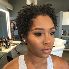 Bob Haircut Black Hair, Twist Short, Short Dreadlocks Styles, Sisterlocks Styles, Short Locs, Natural Hair Bride, Faux Locs Hairstyles, Braid Out