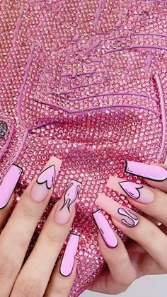 Want to create your own brand of gel polish? Simple! You just need prepare your LOGO idea. Low Price - High quality - Contact Us！ Flame Heart, Pop Art Nails, Nails Bling, Crazy Nail Art, Luxury Press On Nails, Fake Nail, Press Ons, Unique Nails, Nail Art Summer