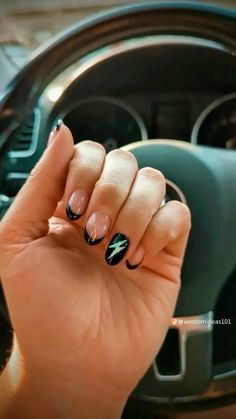 Birthday Nails Western, Gel Nail Designs Western, Punchy Nails Acrylic, Short Almond Western Nails, Simple Punchy Nails, Western Style Nails Acrylic, Cute Western Nails Short, Nail Art Designs Western