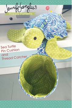 the sea turtle pin cushion and thread catcher