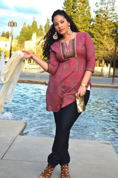 Great look Fashion. Plus sized. Tanesha Awasthi, Plus Size Street Style, Flax Clothing