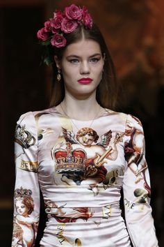 Dolce And Gabbana Handbags, High Fashion Looks, Fashion Week 2018, Art Dress, Fall 2018, Vogue Paris, Dolce & Gabbana, Dream Clothes