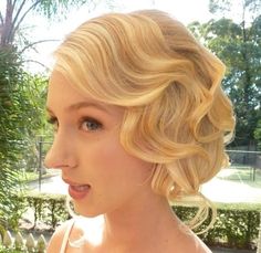 1920s wedding hair. If I have shorter hair for the wedding, Yes. 1920s Wedding Hair, Gatsby Hair, Vintage Updo, Vintage Wedding Hair, Short Wedding Hair, Braided Hairstyles For Wedding, Wedding Hairstyles Updo, Wedding Hair And Makeup