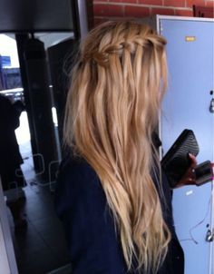 Waterfall Hairstyle, Fest Outfits, Ombré Hair, Long Blonde, Long Blonde Hair, Good Hair Day, Hair Envy, Dream Hair, Hair Dos