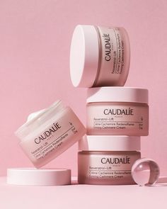 Firming Cashmere Cream Resveratrol-Lift Moisturizer Photography Ideas, Moisturiser Photography, Moisturizer Photoshoot, Moisturizer Photography, Body Cream Photography, Photography Cosmetics, Cream Photography, Social Media Specialist