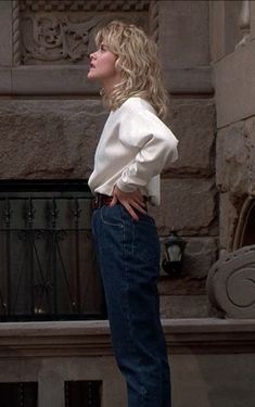 Meg Ryan 80s Style, Sally From When Harry Met Sally Outfits, Sally Albright Hair, Meg Ryan Hair When Harry Met Sally, Meg Ryan Movie Outfits, Nora Ephron Fashion, When Sally Met Harry, Nora Ephron Style, 70s Movies Fashion