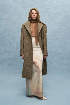 Dramatic Ethereal, Fashion Outfits Winter, Fashion Runway Show, 30 Outfits, Coat Trends