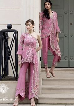 Floral Dresses With Sleeves, Anarkali Dress Pattern, Fancy Sarees Party Wear, Designer Suit, Simple Pakistani Dresses, Designer Dresses Casual, Boutique Dress Designs