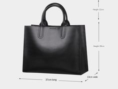 Looking to give your business style a modern update? Consider choosing this stylish women's tote bag. With its vertical square shape, it exudes elegance and sophistication. Crafted from genuine leather, it offers both durability and a touch of luxury. The solid pattern adds a sleek and professional touch, while the large capacity ensures ample space for all your essentials. Upgrade your style and make a statement with this fashionable and functional handbag.Specifications With/without interlinin Classic Office Bag With Large Capacity, Neutral Color Square Box Bag For Office, Sleek Large Capacity Rectangular Bag, Luxury Rectangular Office Bags, Large Capacity Leather Box Bag, Solid Color Large Capacity Satchel For Business, Elegant Black Briefcase With Large Capacity, Elegant Large Capacity Black Briefcase, Elegant Rectangular Box Bag For Shopping