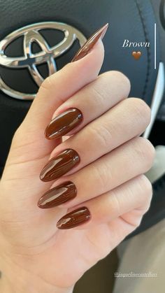 #unhas #nails #brown #inspiration Nail Inspiration Brown, Nails Care, Nails Brown, Brown Nails, Girls Nails, Instagram Design, Nail Decorations, Diy Phone Case, Winter Nails