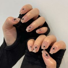 44607604555993 Twinkle Nails Acrylic, Twinkle Nails, Butterfly Pattern Nails, Stars Nails, Fake Nails With Glue, Nail Forms, Nail Length, Star Nails