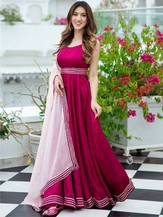 Fuchsia Dress Outfit, Saree Readymade, Dress With Dupatta, Beach Wedding Bridesmaid Dresses, Pink Dress Outfits, Haldi Dress, Outfit Indian, Mehendi Outfit, Combination Dresses