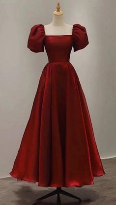 Cny Design, डिजाइनर कपड़े, Chique Outfit, Princess Prom Dresses, Long Prom Dresses, Womens Vintage Dresses, Professional Dresses, Dresses Women, Red Prom Dress