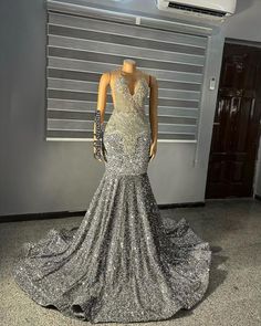 Size: UK - 4 Shiny Dress, Every Step You Take, The Light, Custom Sizing, Timeless Elegance, Homecoming, Fashion Dresses