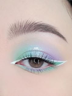 Makeup; eyeshadowlook; makeup inspo; Makeup idea; douyin; cbeauty; natural makeup; eyeshadow; blush; false eyelashes Pastel Eyeliner Looks, Pastel Eyeliner, Cute Makeup Ideas, Pastel Eyeshadow, Artsy Makeup, Elegant Crown, Coquette Makeup, Makeup For Teens