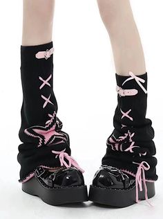 ❤Leather buckle subculture strap leg warmers❤︎ This item will take 2-3 weeks to ship. Outfits Pastel, Harajuku Women, Pastel Goth Fashion, Fashion 90s, A Punk