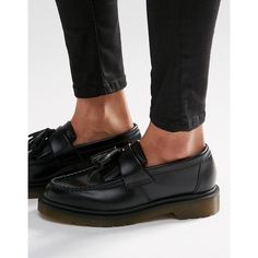 Dr Martens Adrian Black Leather Tassel Loafer Flat Shoes ($130) ❤ liked on Polyvore featuring shoes, loafers, black, slip on flats, black flats, dr martens shoes, black slip-on shoes and flat pumps Doc Martens Loafers, Dr Martens Adrian, Street Style London, Loafers Outfit, Doc Martens Boots, Army Boots, Chunky Loafers, Loafers Style, Shoe Company