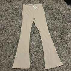 *New* Ribbed Beige Flare Pants Legging Like Fit Lettuce Bottom Trendy Beige Pants For Loungewear, Beige Flare Pants, Stretch Beige Summer Pants, Beige Stretch Pants For Summer, Summer Stretch Beige Pants, Trendy Beige Lounge Pants, Trendy Beige Loungewear Pants, Stretch Beige Pants For Loungewear, Fitted Neutral Pants For Spring