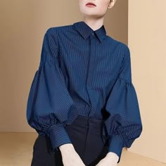 Shirts With Collars, Lantern Sleeved Blouses, Puff Sleeve Shirt, Collars For Women, Casual Chic Style, Striped Fabrics, Lantern Sleeve, Blouse Vintage, Lantern Sleeves