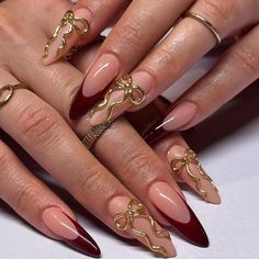 Red And Gold Nails, Maroon Nails, Edgy Nails, Classy Acrylic Nails, Prom Nails, Classy Nails, Funky Nails, Chic Nails, Short Acrylic Nails