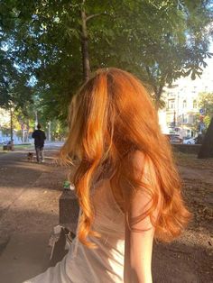 Harriet Manners, Cute Redhead Girl, Men Aesthetic Outfits, Ginger Models, Queen Hair, Model Aesthetic, Auburn Hair