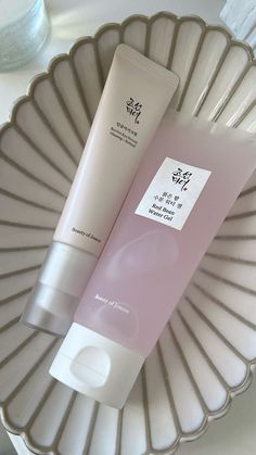 Korean Make Up Products List, Korean Pinterest, Skincare Shop, Facial Routine Skincare, Korean Skin Care Secrets, Skin Care Product, Pretty Skin Care, Pretty Skin, Beauty Influencer