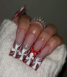 Winter Nails Long Square, Christmas Nail Designs Long Nails, Christmas Acyrilics Nails, Christmas Square Nails, Christmas Baddie Nails, Winter Nails French, French Nails Long