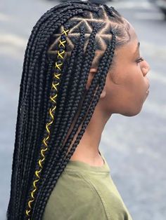 Box Braids Tutorial, Triangle Box Braids, Colored Box Braids, Knotless Box Braids, Colored Braids, African Hair Braiding Styles, Box Braids Hairstyles For Black Women, Afrikaanse Mode, Hair Kids