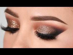 Makeup Ideas Emo, Gold Glitter Smokey Eye, Gold And Brown Eye Makeup, Glitter Smokey Eye Makeup, Nye Eye Makeup, Denitslava Makeup, Party Eye Makeup, Glitter Smokey Eye, Smokey Eye Look