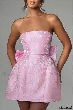 Olivia Mark - Stunning Solid Patchwork A-Line Dress With Bow Back Homecoming Inspo, Senior Hoco, Grammy Dresses, Hoco Inspo, Cute Formal Dresses, Vestidos Color Rosa, Evening Mini Dresses, Oh Polly Dresses, Cute Homecoming Dresses