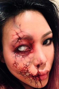 Vampire Makeup Ideas, Halloweenský Makeup, Creepy Makeup, Drag Make-up, Creepy Halloween Makeup, Vampire Makeup, Makeup 101, Zombie Makeup