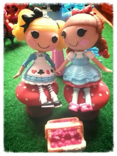 Nostalgic Pictures, Tunnel Of Love, Hello Kitty Items, Aesthetic Shoes, Pretty Dolls, Toys R Us