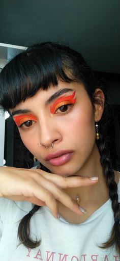 Dragon Makeup, Fire Costume, Fire Makeup, Coachella Makeup, Makeup Memes, Hand Makeup, Cool Makeup Looks, Colorful Eye Makeup