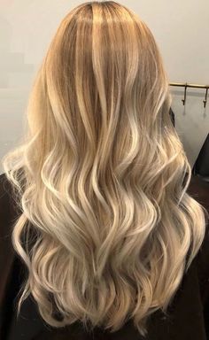 Summer Blonde Hair, Dyed Blonde Hair, Dirty Blonde Hair, Honey Blonde Hair, Blonde Hair Inspiration, Blonde Hair Shades, Blonde Hair Looks, Blonde Hair With Highlights, Long Blonde