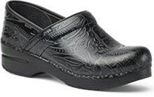 Skechers Bobs, Womens Hiking Shoes, Leather Socks, Comfort Shoes, Tooled Leather, Latest Shoes