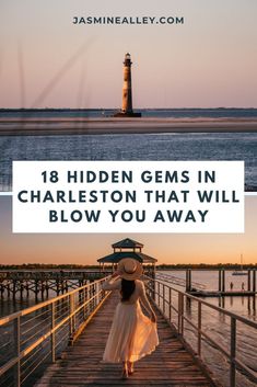 MUST READ if you're heading to Charleston! Here are 18 must-see hidden gems in Charleston! Whether you're looking for gorgeous nature spots or best-kept secrets when it comes to yummy food, this list has it all! When you're planning your Charleston itinerary, don't overlook these Charleston hidden gems. These are some of the best things to do in Charleston! Row through cypress gardens, explore historical plantations off the beaten path, and enjoy afternoon tea in a pink champagne bar! Charleston South Carolina Vacation, Charleston Itinerary, Charleston Travel Guide, Charleston Restaurants, Cypress Gardens, Charleston Travel