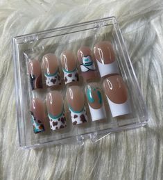 Western-babyshower nails personalized just for you on your special day ! Acrylic Press On Nails, Houston Tx, Makeup Cosmetics, Press On Nails, Acrylic Nails, Houston, Beauty Makeup, Baby Shower, Shower