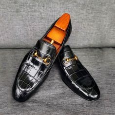 Designer Crocodile Pattern Dress Shoes For Business, Business Dress Shoes With Crocodile Pattern Leather, Leather Loafers With Crocodile Pattern And Pointed Toe, Black Crocodile Pattern Leather Shoes For Business, Leather Pointed Toe Loafers With Crocodile Pattern, Black Crocodile Pattern Leather Shoes For Office, Black Leather Shoes With Crocodile Pattern For Business, Black Crocodile Pattern Leather Office Shoes, Office Leather Shoes With Crocodile Pattern