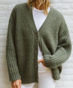 Cocoon Cardigan Olive Green Cardigan Outfit, Olive Cardigan, Crochet Cardigans, 2022 Style, Alpaca Cardigan, Olive Green Sweater, Cocoon Cardigan, Jenni Kayne, Soft Autumn